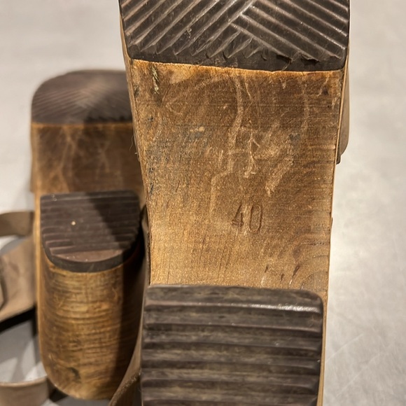 Lotta From Stockholm Highwood Taupe Clogs in Oiled Nubuck Leather - Picture 6 of 8